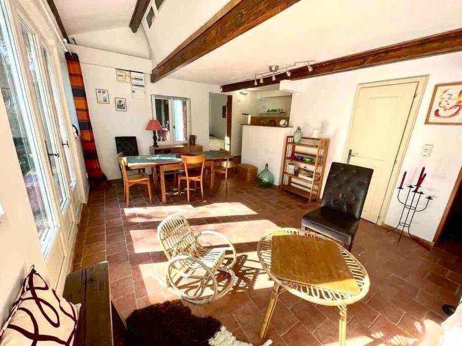 Charmante Maison Dans Jardin, Calme, 55M2- 2Ch, Metro, Tres Proche Paris Vitry-sur-Seine Exterior photo