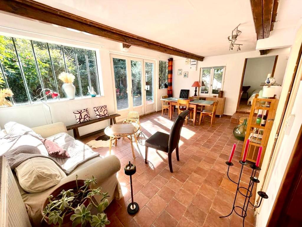 Charmante Maison Dans Jardin, Calme, 55M2- 2Ch, Metro, Tres Proche Paris Vitry-sur-Seine Exterior photo